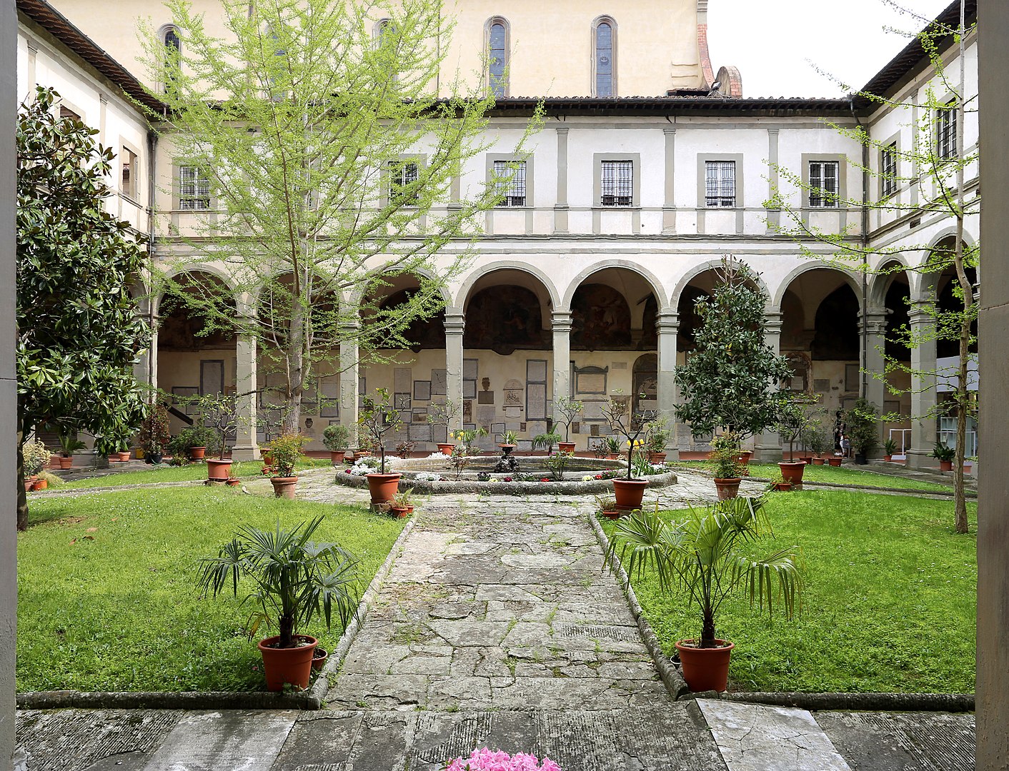 Santo Spirito a Firenze. Rischio di snaturamento del convento agostiniano